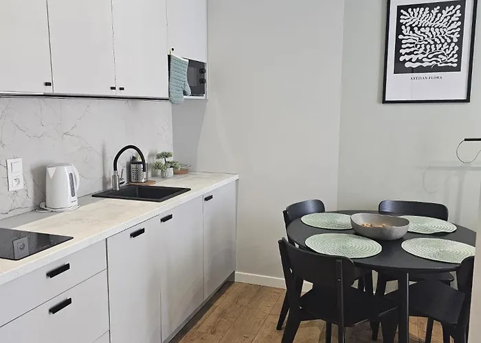 Vienna Nawrot * Łódź